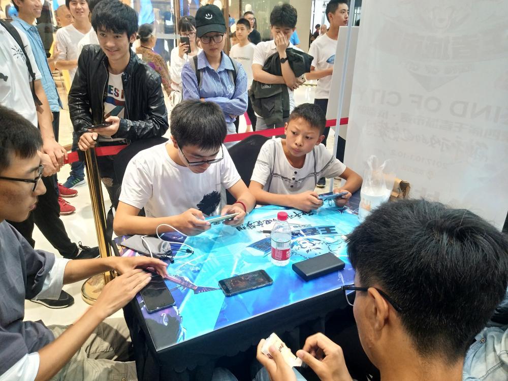 青少年對待電子游戲議論文題目_青少年對待電子游戲議論文_青少年應(yīng)該如何對待電子游戲