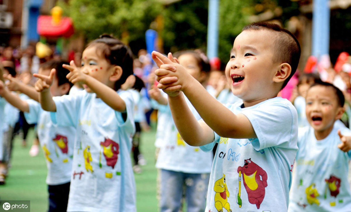 室內園適合玩幼兒游戲嗎_適合幼兒園玩的室內游戲_室內園適合玩幼兒游戲有哪些